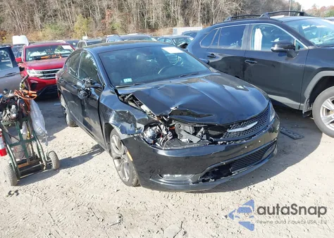 2015 Chrysler 200 S z USA, uszkodzony, nr VIN 1C3CCCDG5FN544037